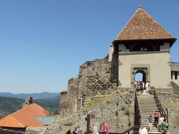 Budapest Hike to Visegrád Castle w or wo Sauna/Danube beach - Key points to know before booking
