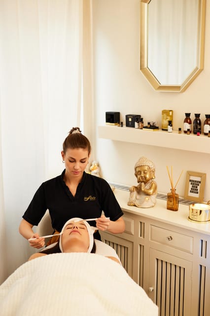 Budapest: Massage 60 min + Bath entry Mandala Day Spa - The candle-lit tea room and quiet breaks