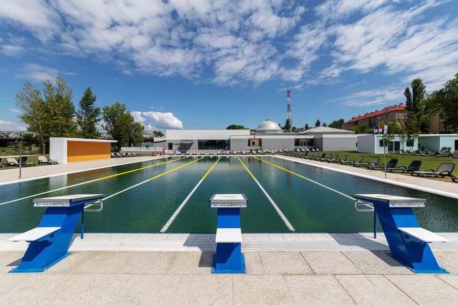 Budapest: Pesterzsébet Salt-Iodine Spa & Sauna World Ticket - Who will enjoy this spa most
