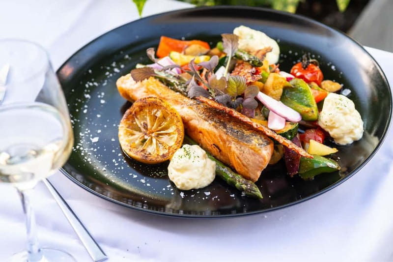 Budapest: Rudas Turkish Bath or Spa Day Pass & 3-Course Meal - Your three-course meal at Rudas Bistro