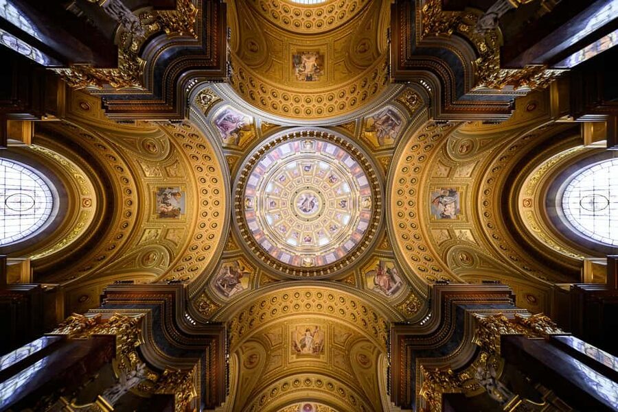 Budapest Super Saver: Spa, Basilica Tour, and Danube Cruise - What is included, and what is not