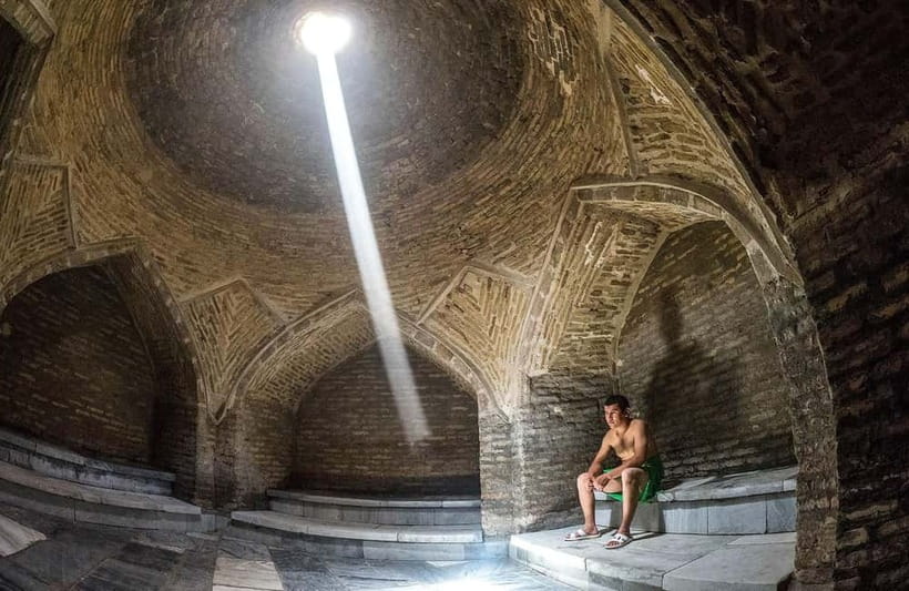 Bukhara Traditional Men's Hammam / Bath XVI Century - Part two: 20 to 30 minutes in the heated chamber