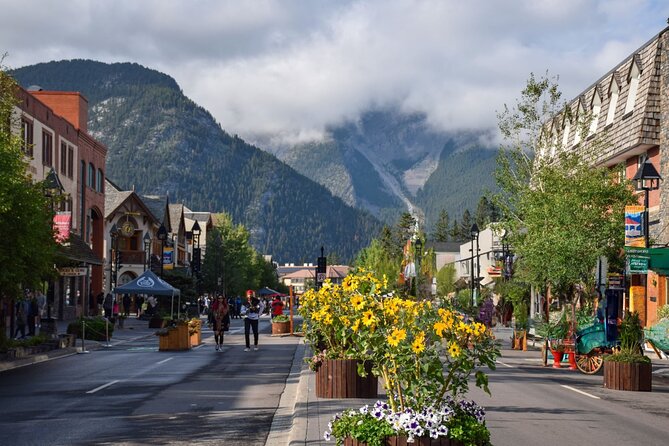 Calgary/Banff: Gondola, Upper Hot Spring, Bow Fall & Top 3 Lakes - Starting the morning from Calgary, Canmore, or Banff