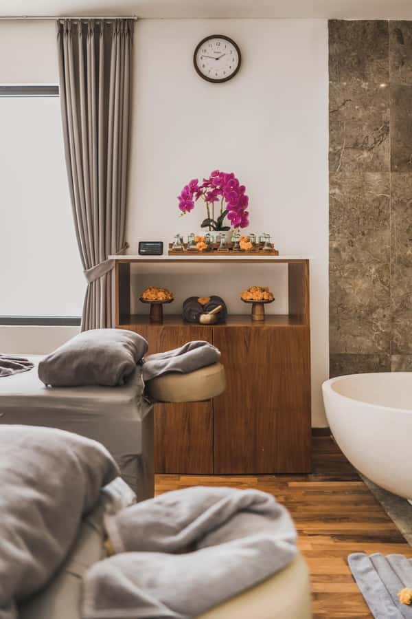 Canggu: Massage and Spa Experience at Svaha Spa Berawa - Foot reflexology for a shorter visit