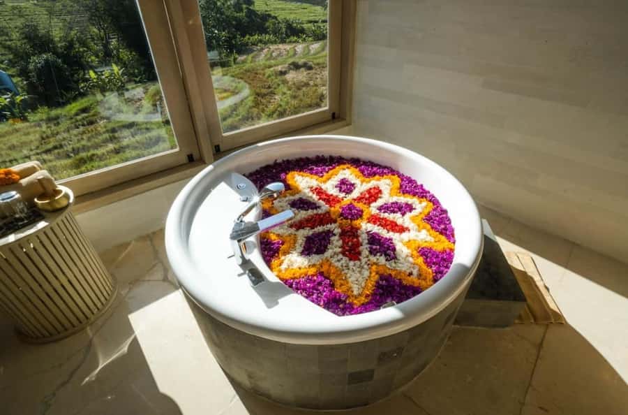 Canggu: Spa and Bath Experiences at Svaha Spa Padang Linjong - Tropical Chocolate Scrub and milk bath
