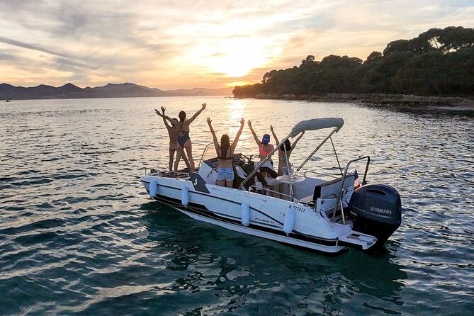 Cannes Relaxation evening in the Lerins Islands Private boat - What the three hours are really buying you
