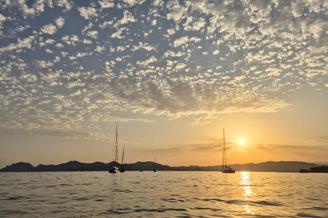 Cannes Relaxation evening in the Lerins Islands Private boat - Who will enjoy this private Cannes cruise