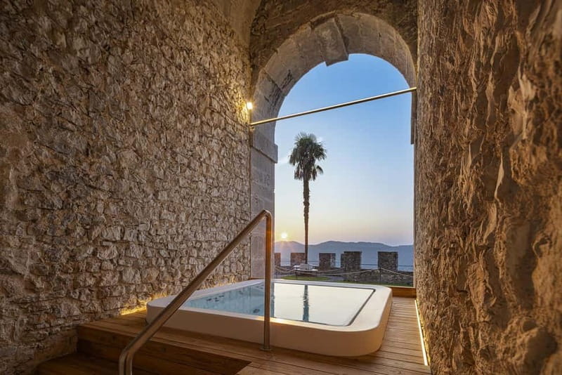 CastelBrando: Relax at a Spa inside an ancient castle - Arriving from the lower parking area