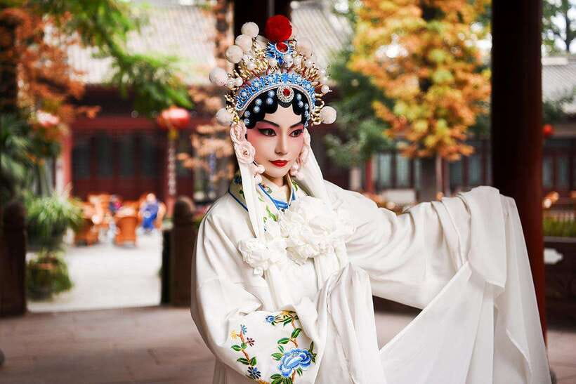 Chengdu: Sichuan Opera Show & Covered Bowl Tea & Massage - Why Sufeng Yayun makes a good first Sichuan opera stop