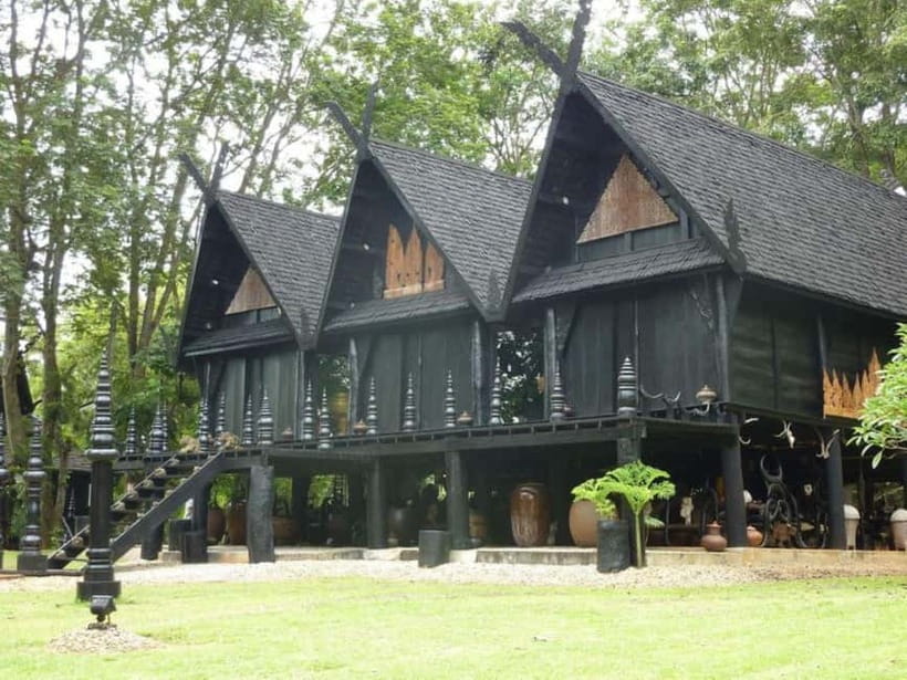 Chiang Mai to Chiang Rai: 3 Temples & Hot Springs & Pickup - Wat Rong Khun, Chiang Rai’s White Temple