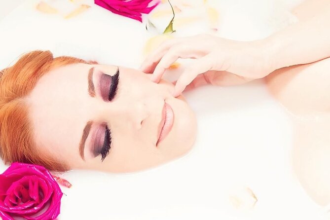 Cleopatra's Deluxe Spa Treatment with Massage, Sauna, and Jacuzzi - A Cleopatra bath that begins with heat