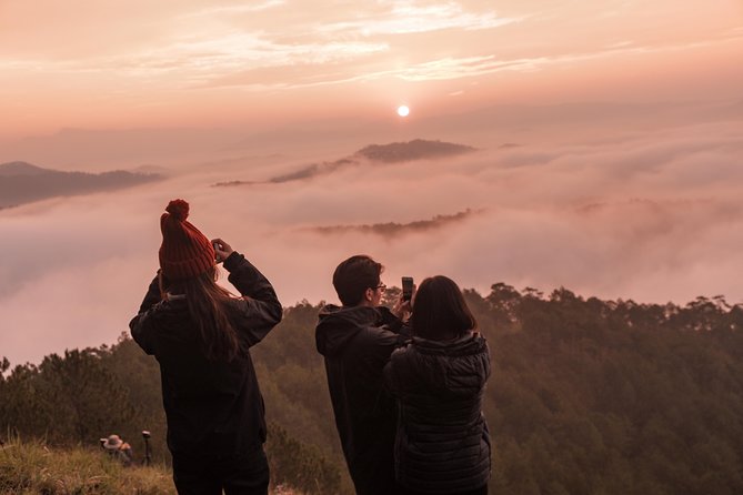 Cloud Chasing packaged hike - Sunrise, Nature and Wellness - Forest toast, coffee, and artichoke tea