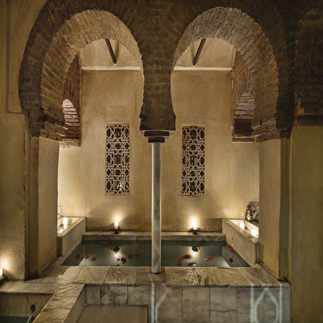 Córdoba: Hammam Al Ándalus Entry Ticket w/Optional Massage - A quiet Moorish-style retreat in the heart of Córdoba