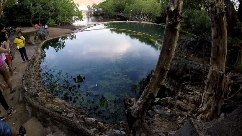 Coron Private Town Tour: Maquinit Hot Spring - A short introduction to Coron Town