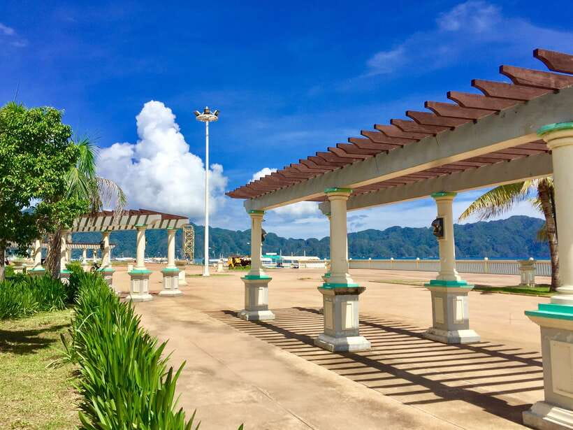 Coron Town Tour: Maquinit Hot Spring - The cashew stop adds a local detail