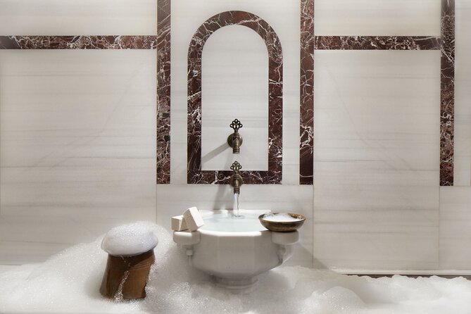Çukurcuma Hamamı 1831 - Boutique Hammam for Couples - Why this hammam suits couples better than a standard public bath