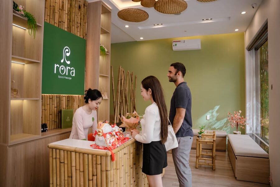 Da Nang: 2 Hours Special Massage in Rora Spa (Free pick-up) - Booking details that affect the decision