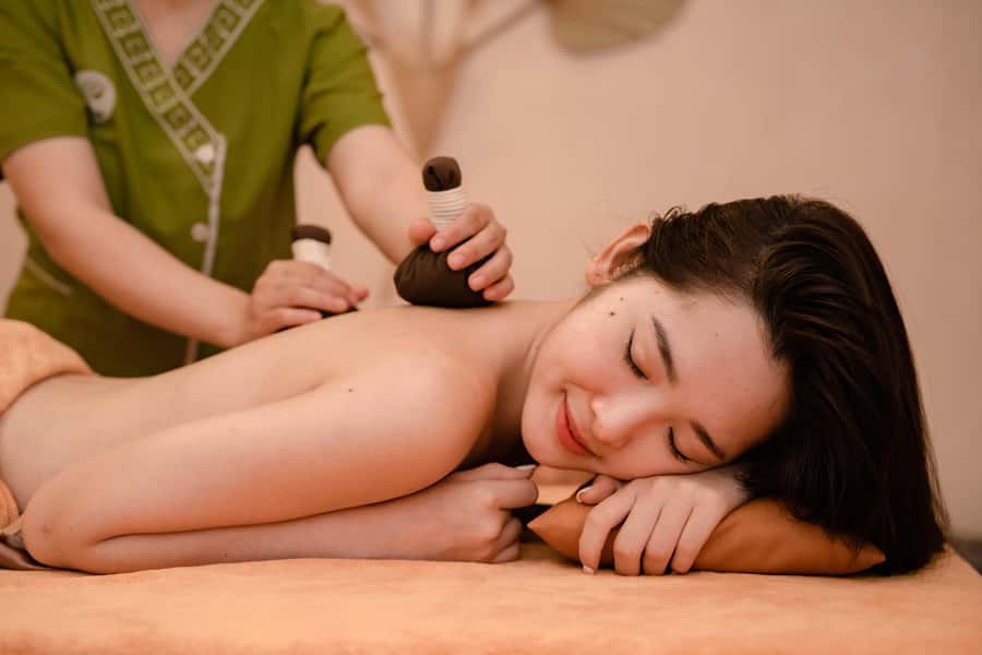 Da Nang: 90 minutes Herbal Massage (FREE PICK-UP for 2pax+) - Tea, snacks, and the pace after treatment
