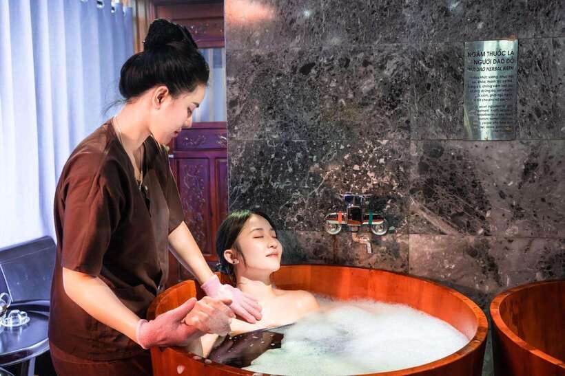 Da Nang: Cham Spa & Massage Experience (Optional Buffet) - Herbal heating pad and gua sha therapy