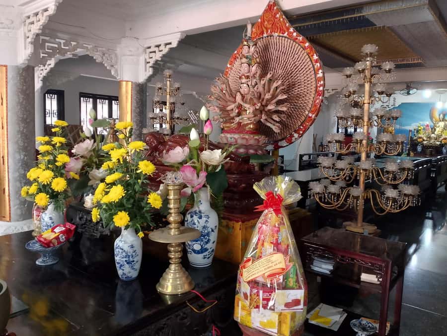 DaNang Private Walking Tour from Local Foods to Foot Massage - An Long Pagoda and local Buddhist practice