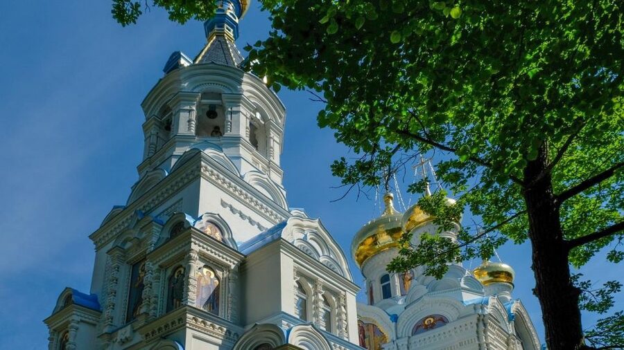 Daytrip from Prague to Karlovy Vary (Hot Springs Area) - Film Festival, Cathedral, and Your Two-Hour Town Break
