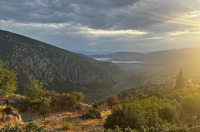 Delphi Historical Private Guided Tour & Thermopylae Hot Springs - Thermopylae and the story of Leonidas