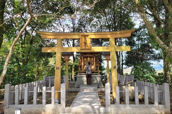 Deluxe Private Tour: Hita, AOT Statues and Onsen from Fukuoka - The two museums tell different parts of the story