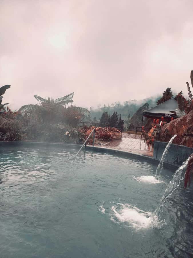 El Otoño Hot Springs Trip - What the mineral water can and cannot do