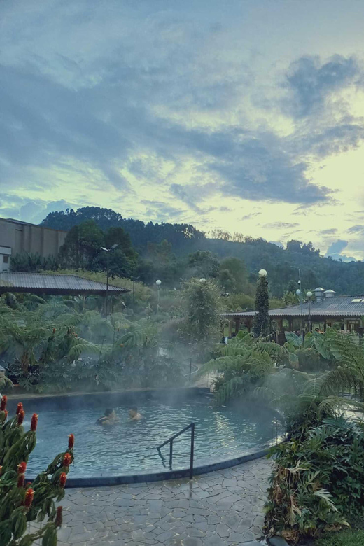 El Otoño Hot Springs Trip - How the four-hour visit is best used