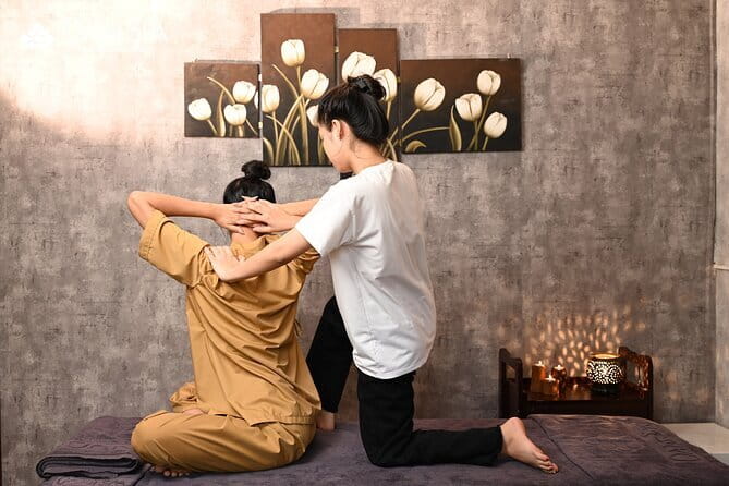 Experience Asian Style Full Body Massage Therapy - A closer look at the 90-minute treatment