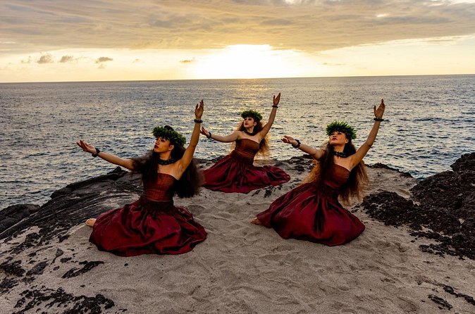 Feast and Fire Luau Outrigger Kona Resort and Spa - Is $201.15 a fair price?