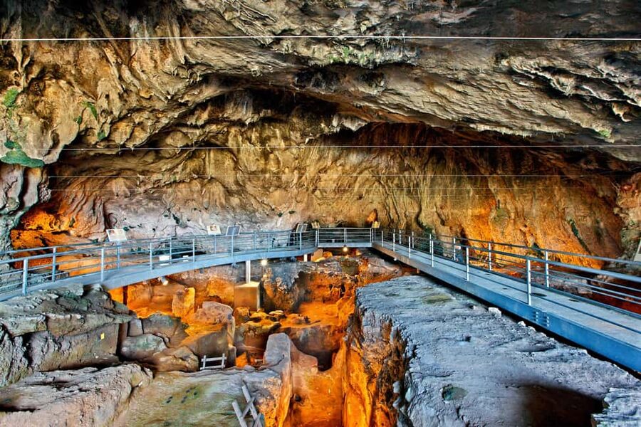 Feel Ancient thermal Spa Visit Delphi, Leonidas ℨoo Spaʀtan - Key points at a glance
