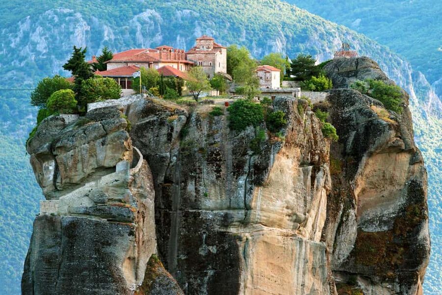 Feel Ancient thermal Spa Visit Delphi, Leonidas ℨoo Spaʀtan - Arachova, Greece’s mountain resort village