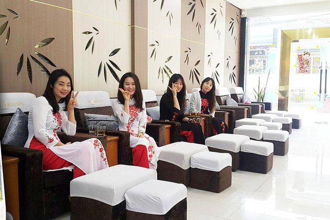 Foot Massage, Body Massage,Thai Massage, Facial, Body care, Waxing - Adding nails, facial care, or waxing