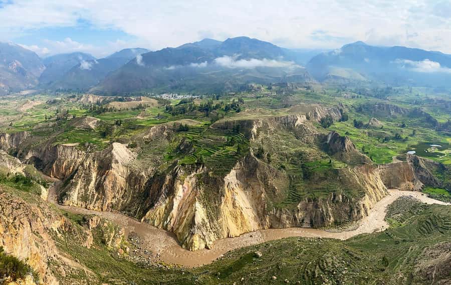 From Arequipa: Colca Canyon & La Calera Thermal Waters - The road through Yura and Chachani