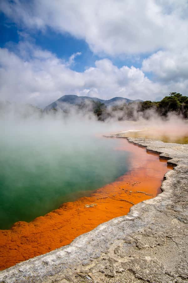 From Auckland: Wai-O-Tapu & Polynesian Spa Rotorua Day Tour - Why the Wai-O-Tapu and Polynesian Spa pairing works