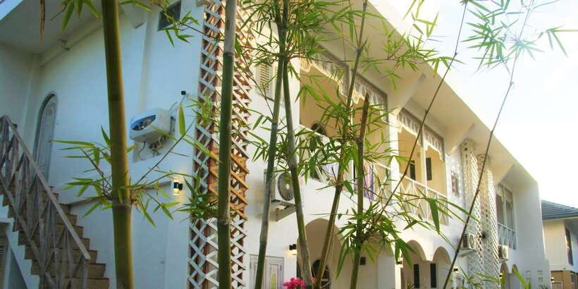 From Bali: 4-Day Surf and Yoga Retreat in Nusa Lembongan - Snorkeling at Manta Bay, Crystal Bay, and the Mangrove