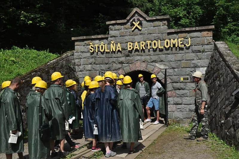 From Bratislava: UNESCO: Banská Štiavnica: Mine, Castle, Spa - Entering Štôlňa Bartolomej with a miner’s lamp