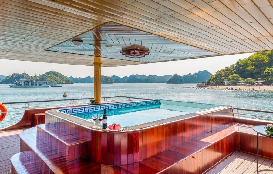 From Hanoi: 1-Day Halong 5-Star Cruise w/Jacuzzi & Limousine - Returning to Hanoi after a very full day