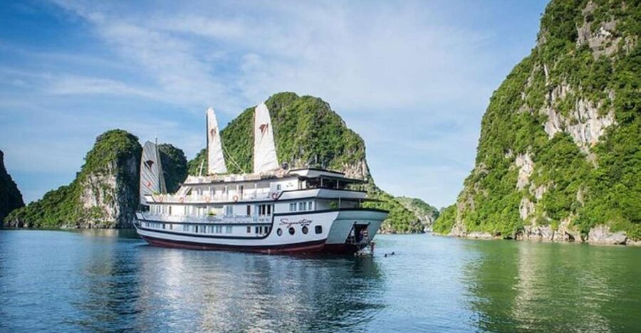 From Hanoi: 2-Day Bai Tu Long Bay Luxury Cruise with Jacuzzi - The Hanoi pickup and ride to the wharf