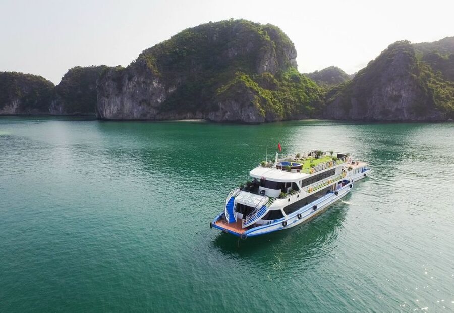 From Hanoi: Ha Long Bay Luxury Cruise Day Tour with Jacuzzi - Sunset Party on the Return Cruise