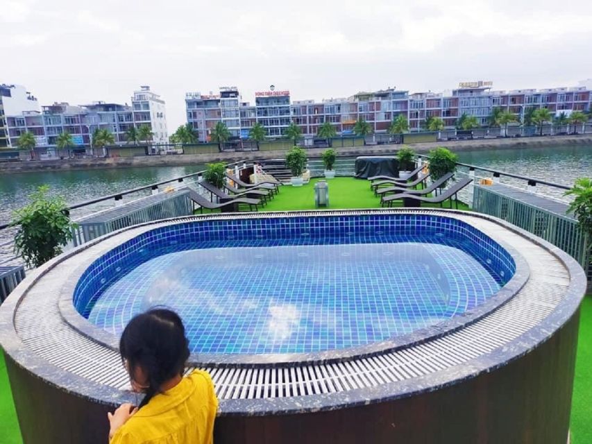 From Hanoi: Ha Long Bay Luxury Cruise Day Tour with Jacuzzi - What the Staff and Guide Add