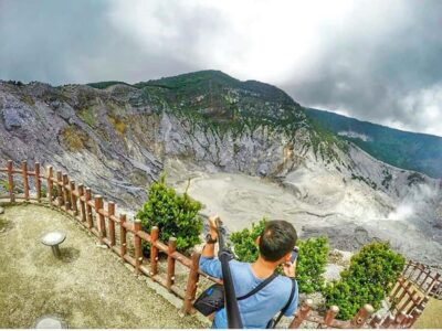 From Jakarta : Volcano, Tea & Rice Fields, Hot Spring