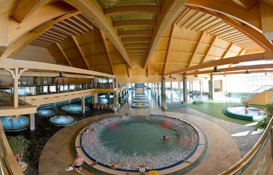 From Krakow: Slovakia Treetop Walk, Zakopane & Thermal Spa - Who will get the most from this trip