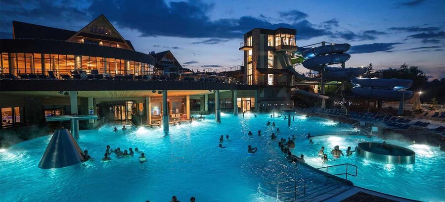 From Kraków: Thermal Baths Evening or Morning Experience - Three hours among indoor and outdoor pools