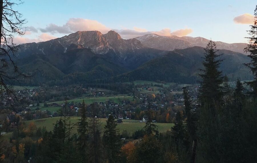 From Krakow: Zakopane & Hot Springs Day Tour - Riding the Gubałówka funicular for Tatra views