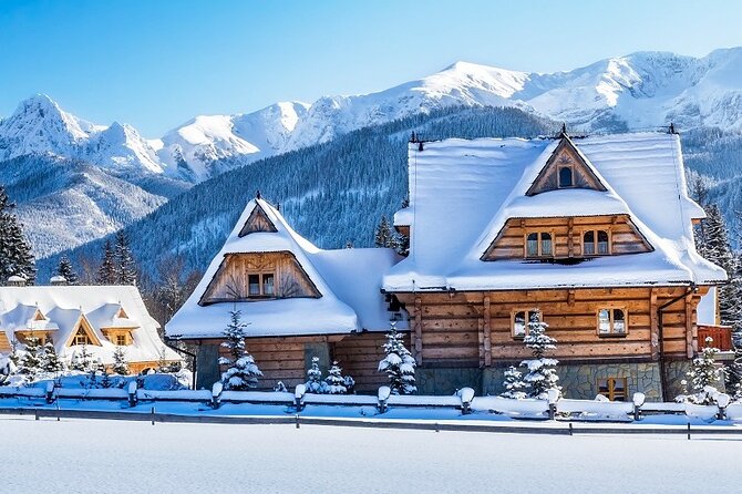 From Krakow: Zakopane Tour, Hot Springs, Cable Car, Local Tasting - Chochołów’s wooden homes in 20 minutes