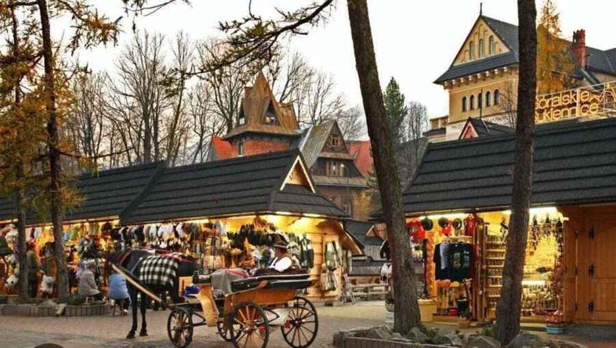 From Krakow: Zakopane Tour with Hotel Pickup & Thermal Baths - Krupowki Street and the taste of the highlands