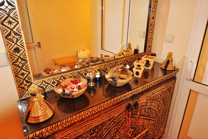 From Marrakech: 2-Hour Traditional Moroccan Hammam Experience - Ghassoul clay, rinsing, and time to rest