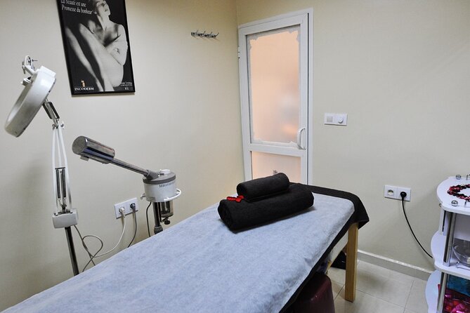From Marrakech: 2-Hour Traditional Moroccan Hammam Experience - Massage and the final cup of mint tea